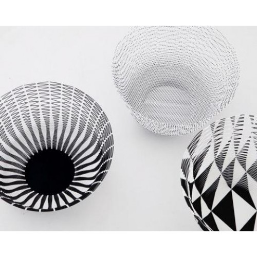  Air Vase Black & White 
